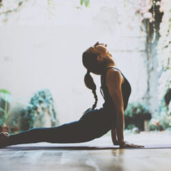 Yoga  pour aider à réduire les problèmes gastriques