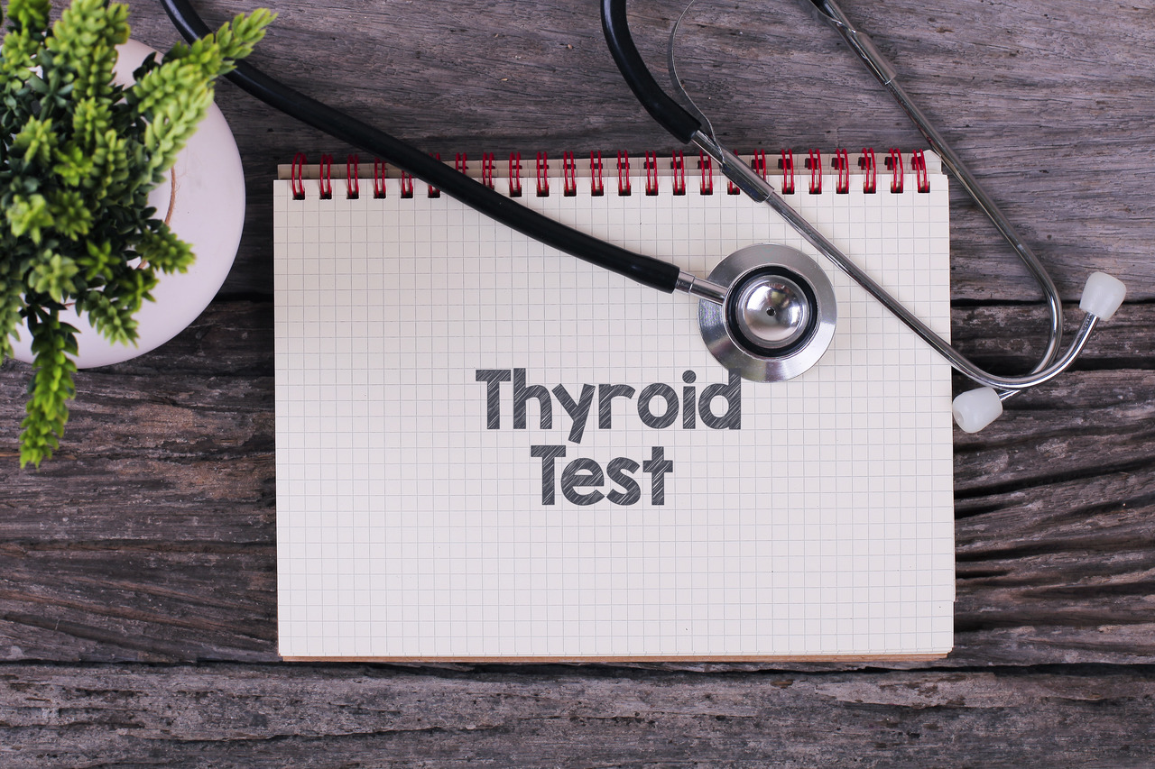 Test thyroïdien : qu'est-ce que c'est et pourquoi est-ce important ?  - Blog