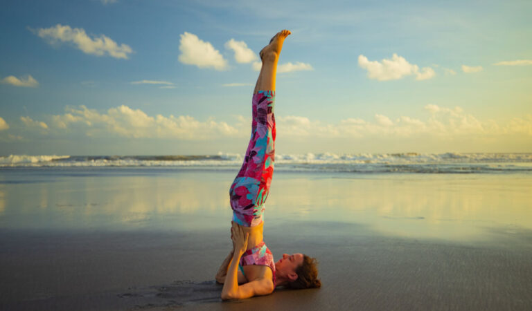 12 yogis partagent leur pose de yoga préférée