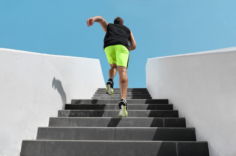 Entraînement par intervalles à haute intensité vs cardio à l’état stable