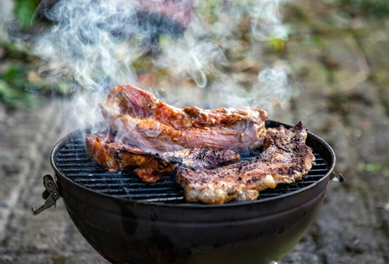 Et si la viande grillée devenait une cause de cancer aussi répandue que le tabac ?