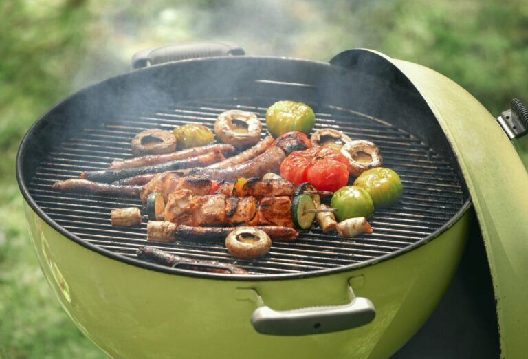 Barbecue healthy : des astuces pour des grillades estivales légères et savoureuses !