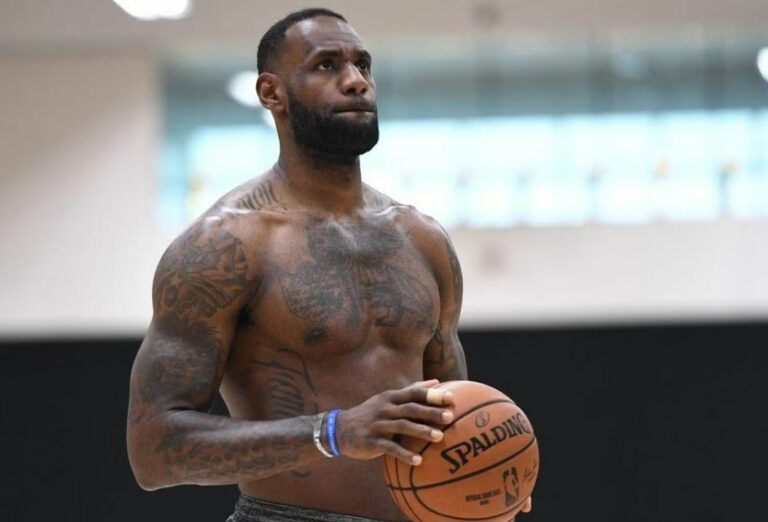 Le régime de LeBron James : comment la superstar de la NBA maintient-elle son endurance et sa force ?